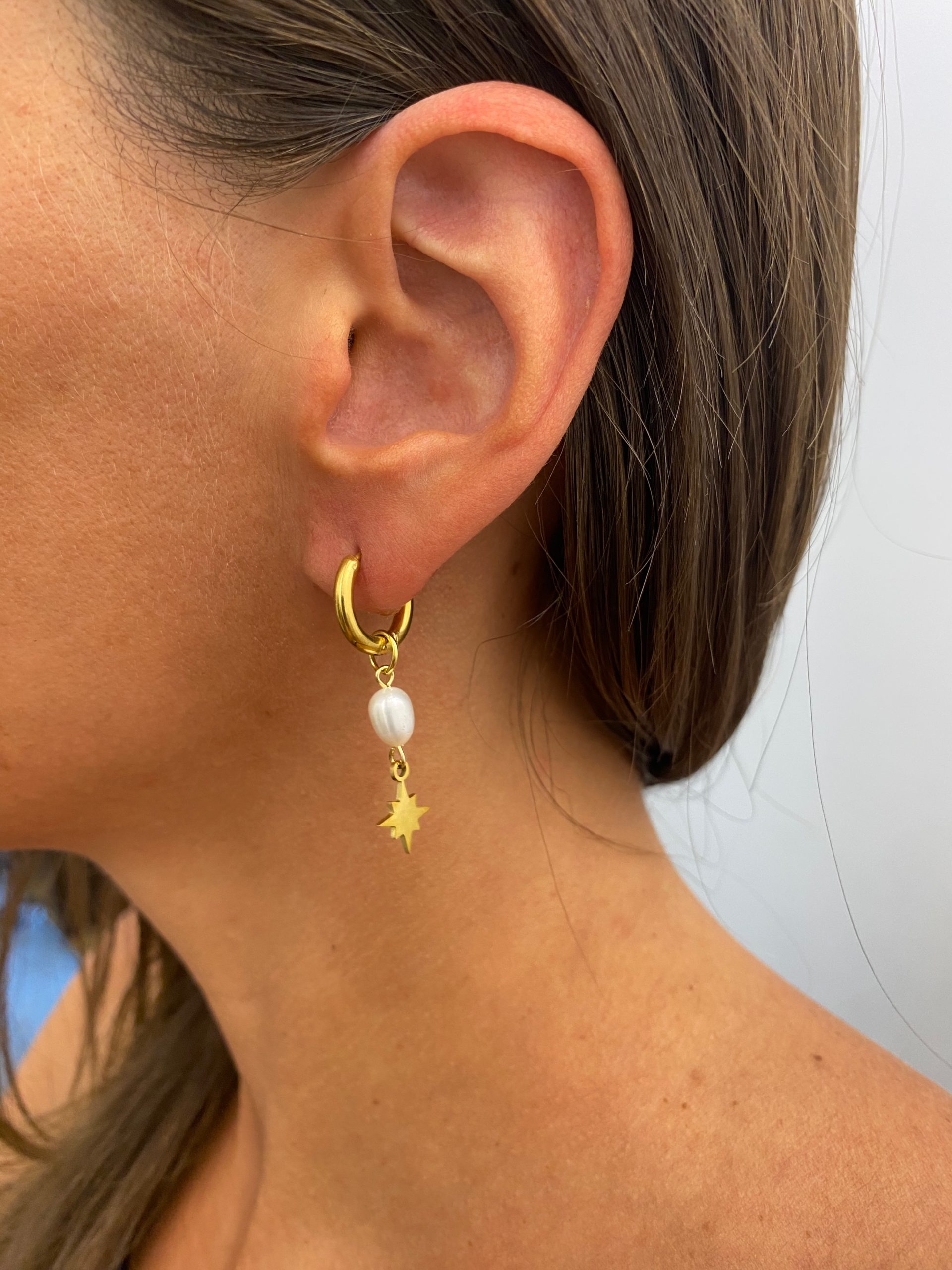 2B91F35A-2A4C-4B75-8E8E-EA6677F37E1F