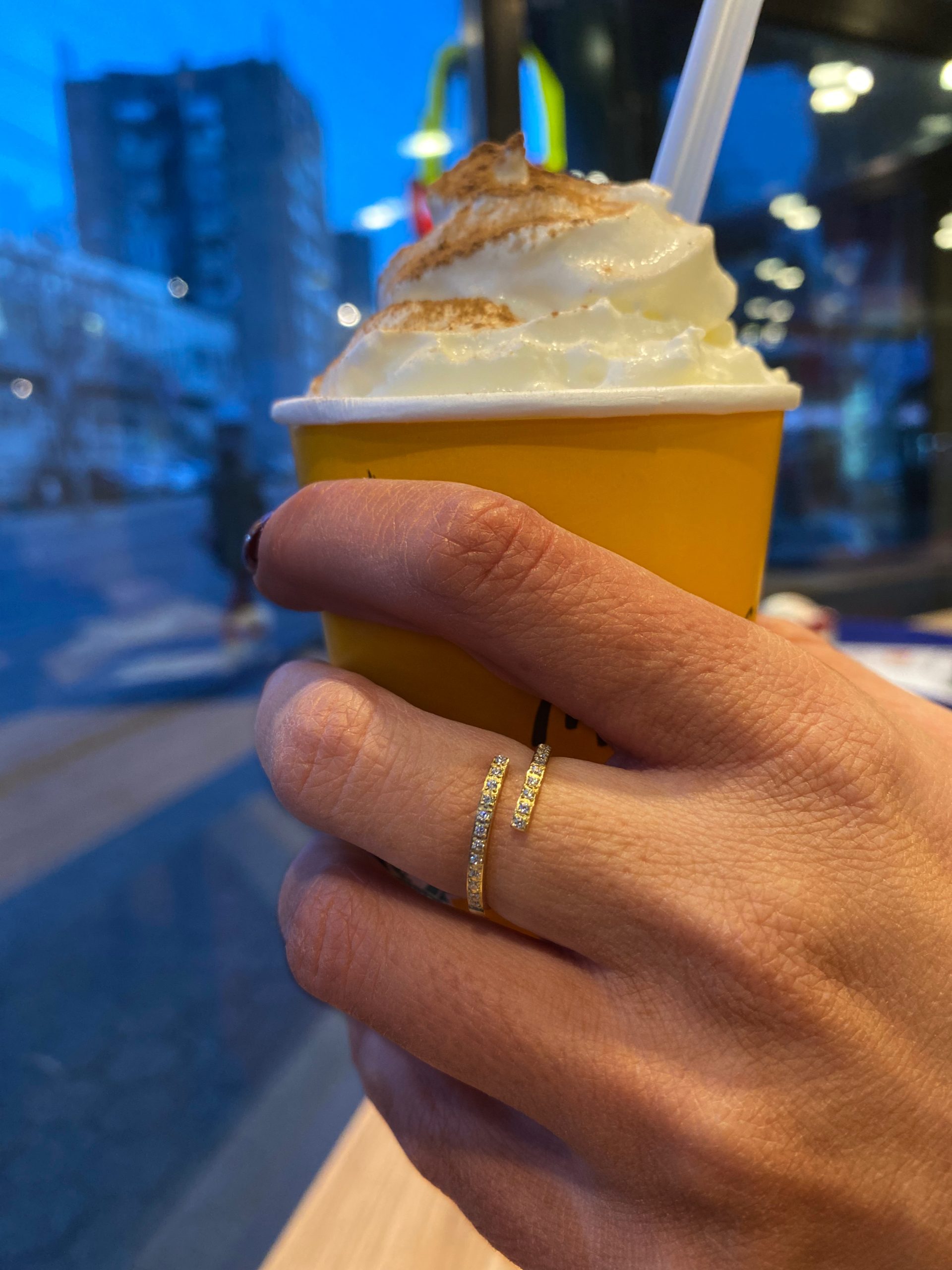 627E3684-4842-4DB5-A3D3-EFCA756A9391