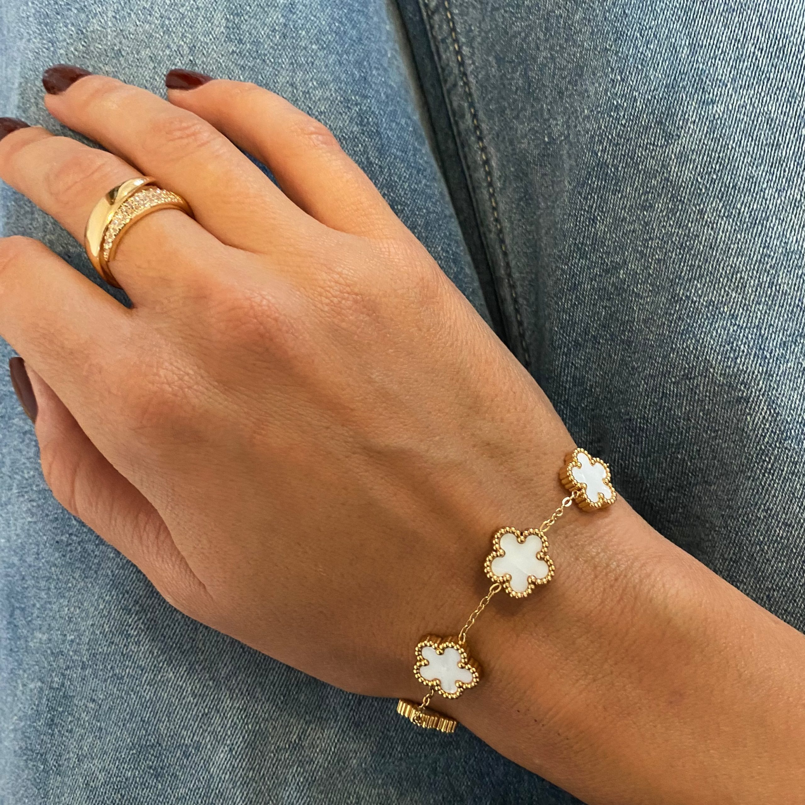 ABBAF24E-6E87-407D-8108-508E09BE6D1D