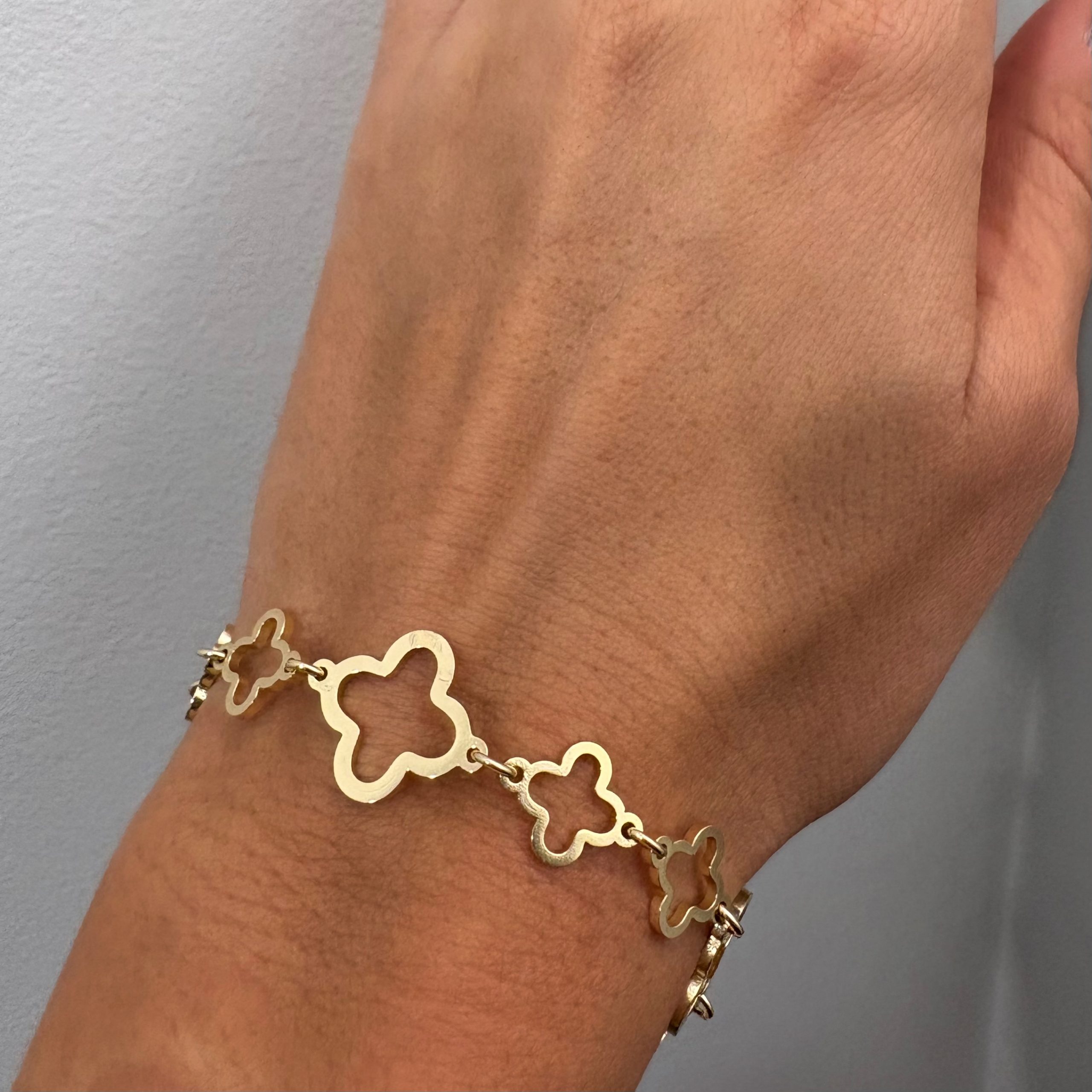 BBB63841-C665-4C4D-ADC2-DC650B20693B