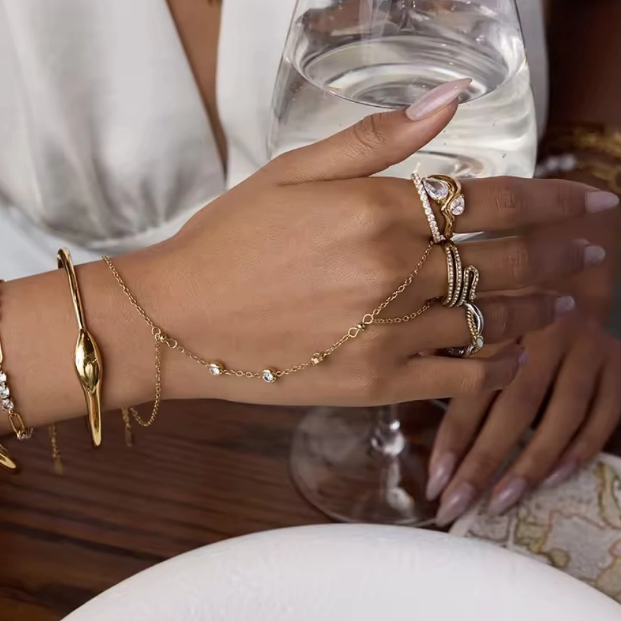 Narukvica-sa-prstenom-CIRCON-GOLDEN-1